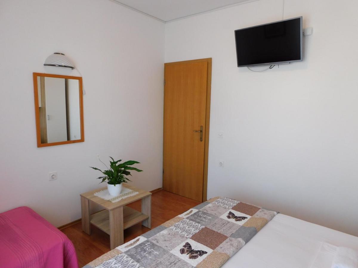Apartmani Salus 파그 외부 사진