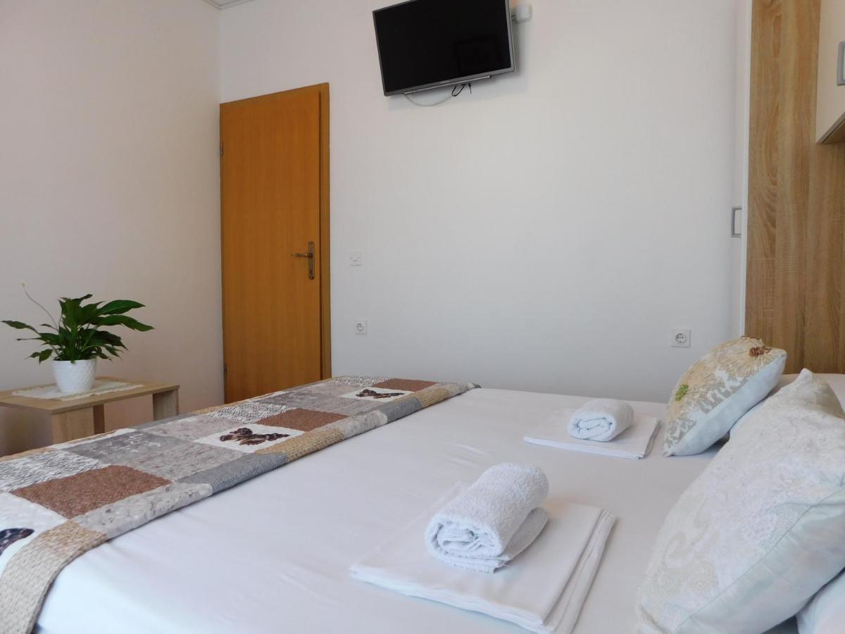 Apartmani Salus 파그 외부 사진