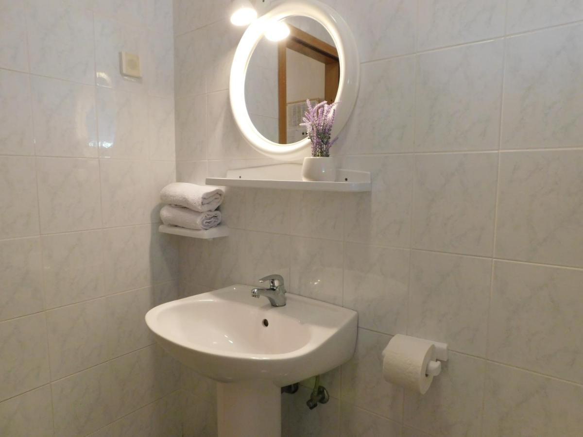 Apartmani Salus 파그 외부 사진