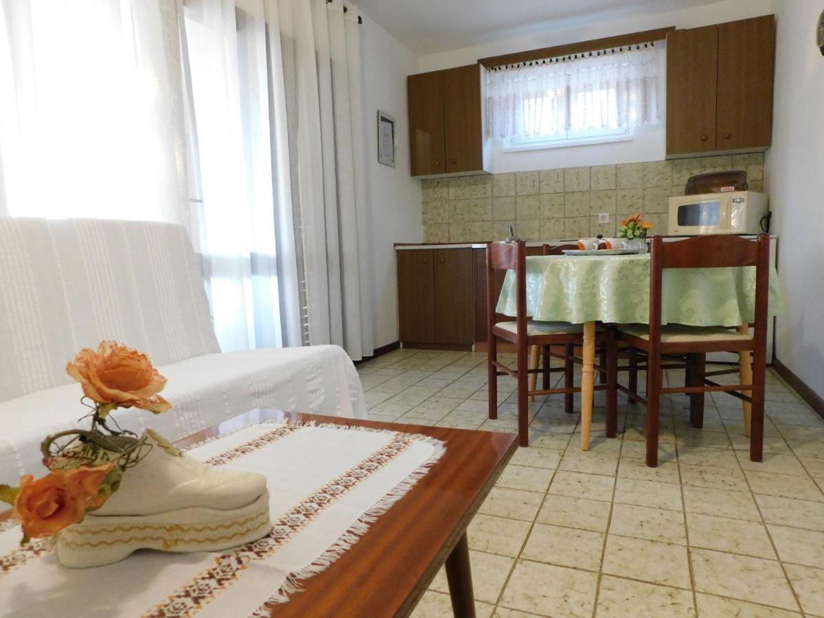 Apartmani Salus 파그 외부 사진
