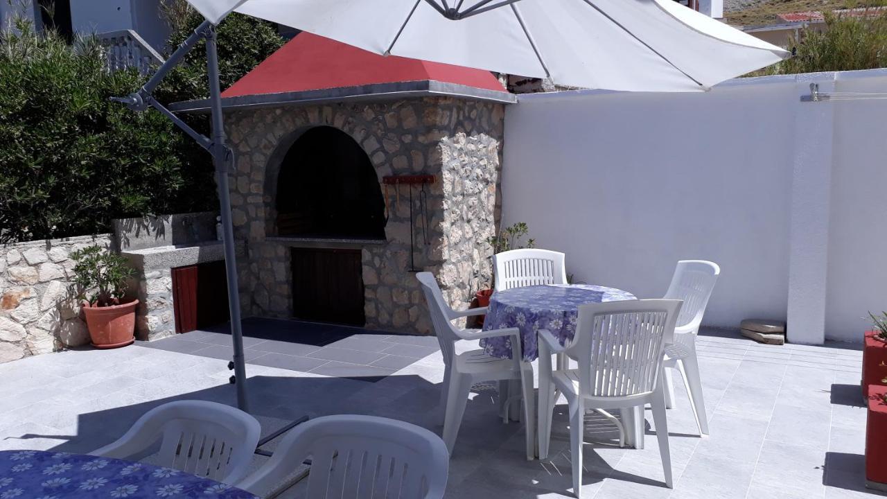 Apartmani Salus 파그 외부 사진